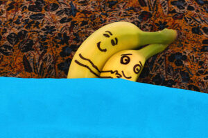 Do you sleep better if you eat a banana before bed