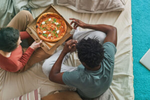 Eating before bed. What to eat and what not to eat before going to sleep