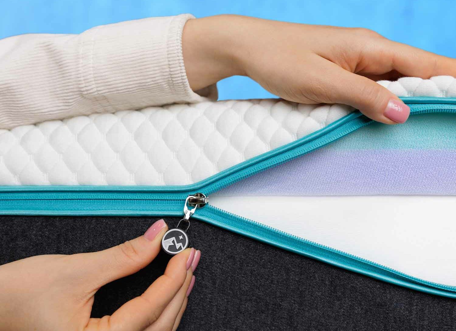 https://morningstarsleeps.com/wp-content/uploads/2025/02/mattress-cover-with-open-zipper.jpg